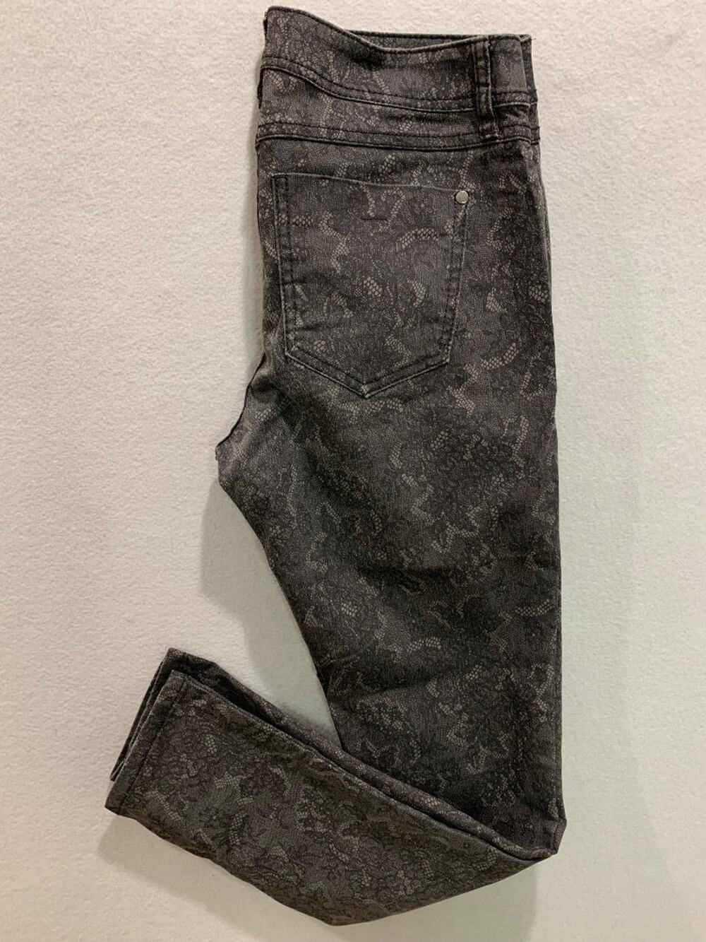 Size 8 Elle Womens Black Lace Print Skinny Jeans Stretch Denim